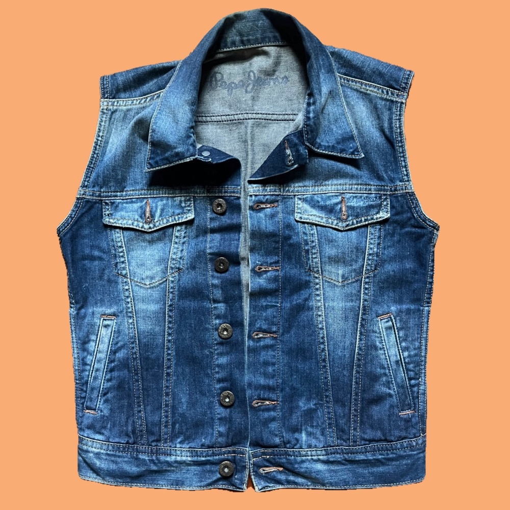 Sleeveless denim vest